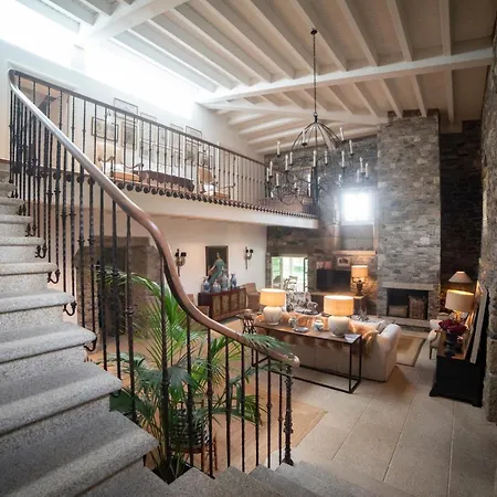 Сasa de vacaciones Magnolios Paderne (A Coruna)