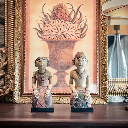 Magnolios * Paderne (A Coruna)