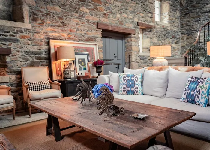 Magnolios Paderne (A Coruna)