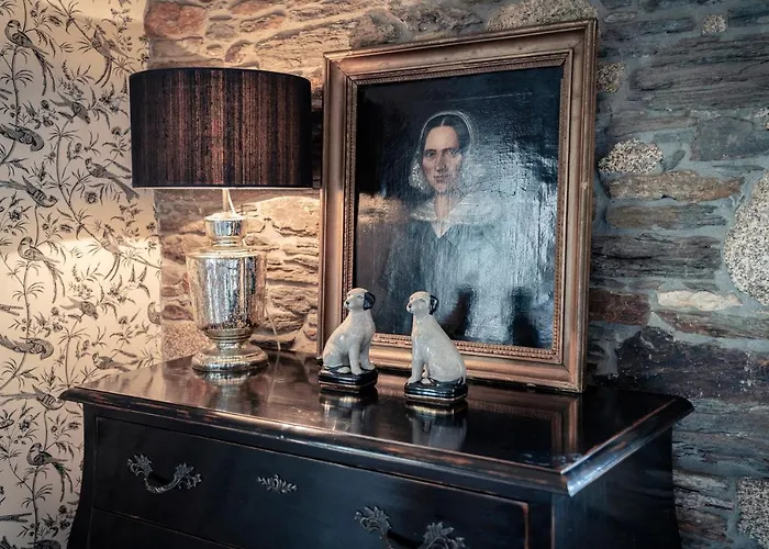 Magnolios Paderne (A Coruna)