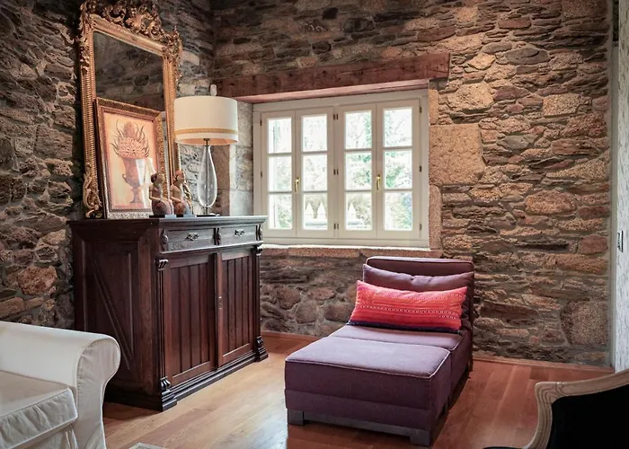 Magnolios Paderne (A Coruna)